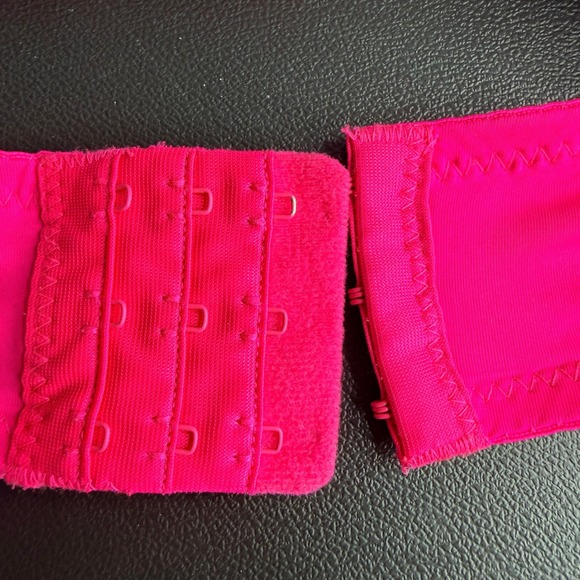 Y2K Juicy Couture Bra 38D Hot Pink T-Shirt Bra Padded Underwire Adj. Logo Straps - Picture 8 of 8